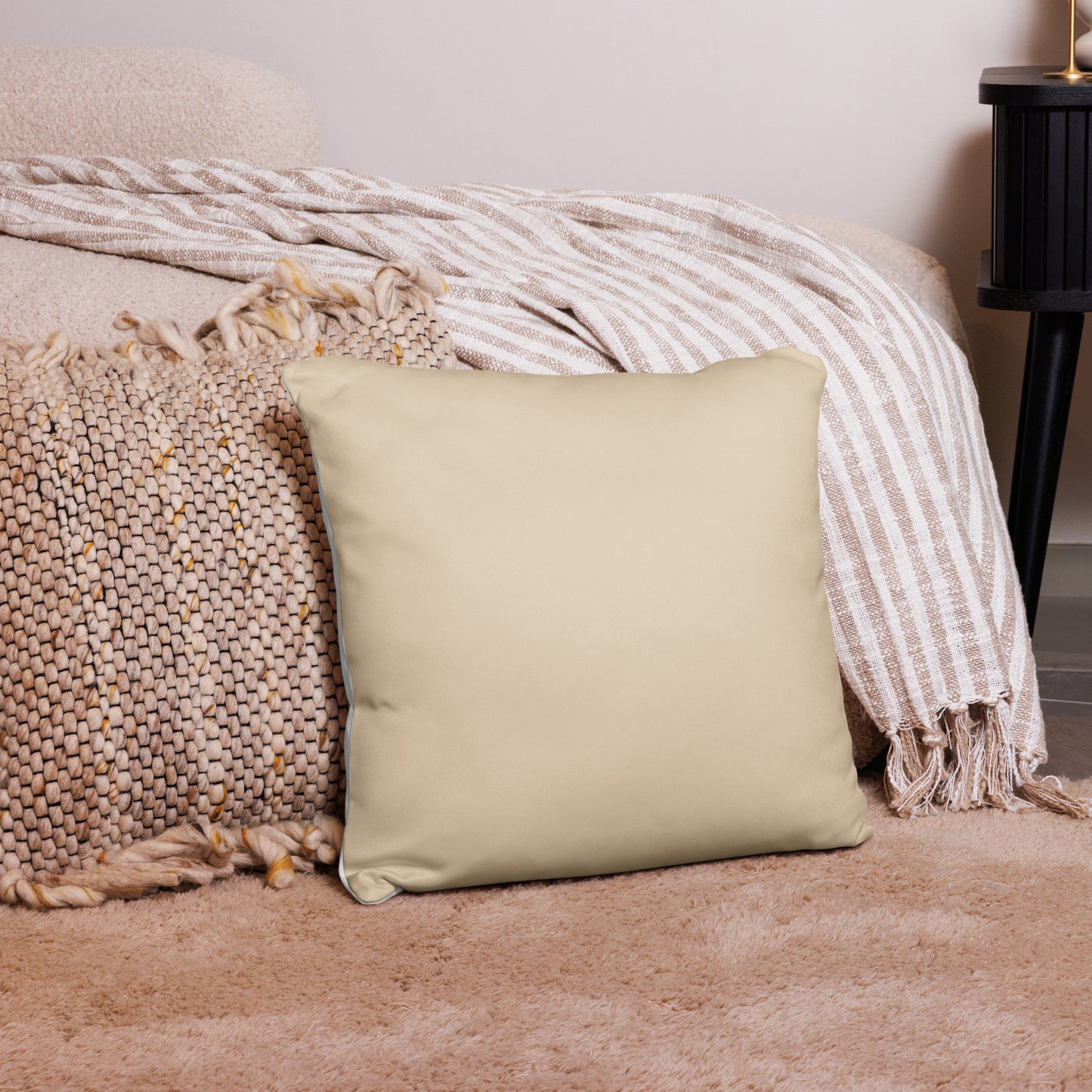 Bronze Lady - Beige Basic Pillow