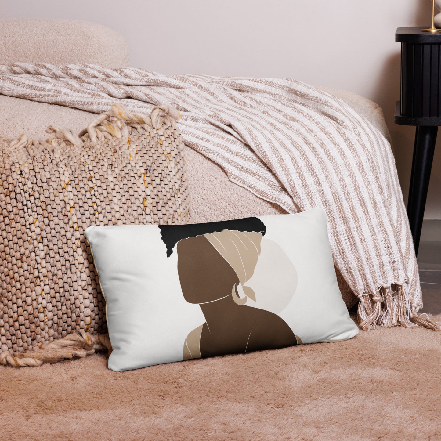 Bronze Lady - Beige Basic Pillow