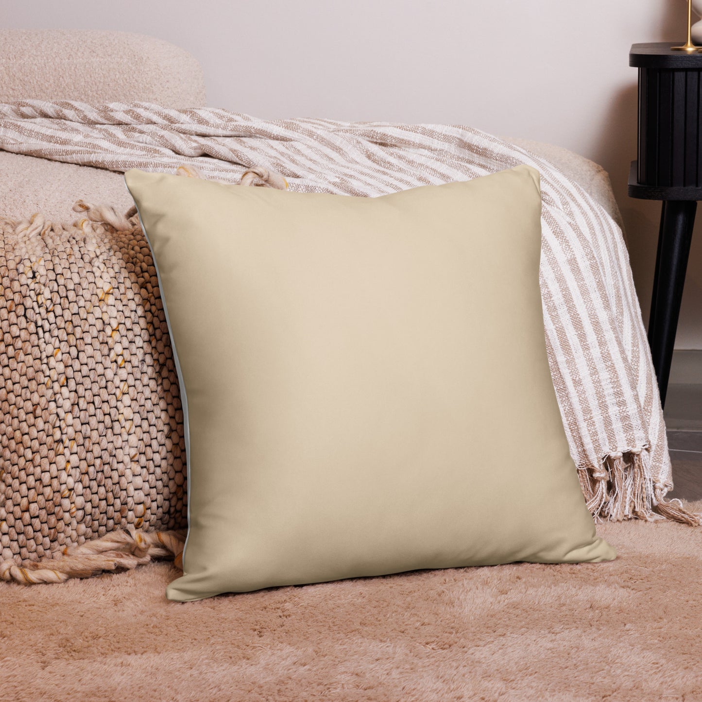 Bronze Lady - Beige Basic Pillow