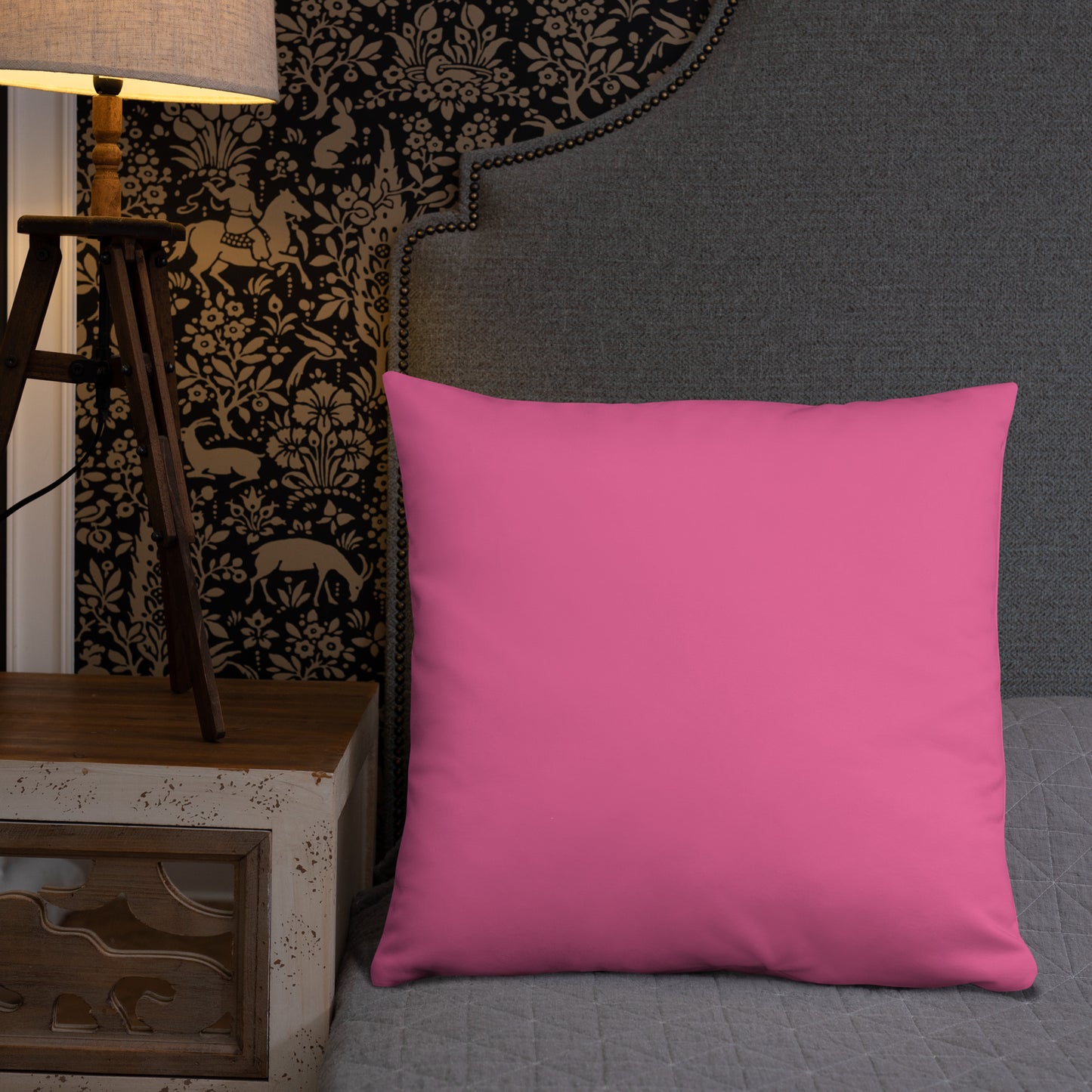 Bronze Lady - Fucsia -Basic Pillow