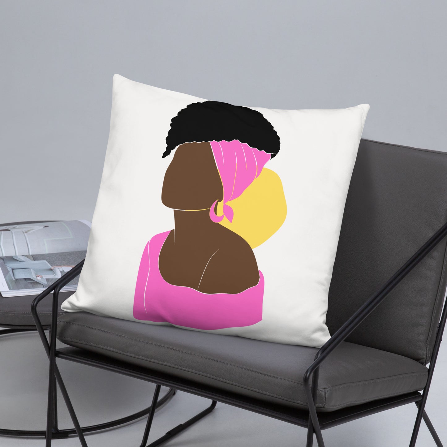 Bronze Lady - Fucsia -Basic Pillow