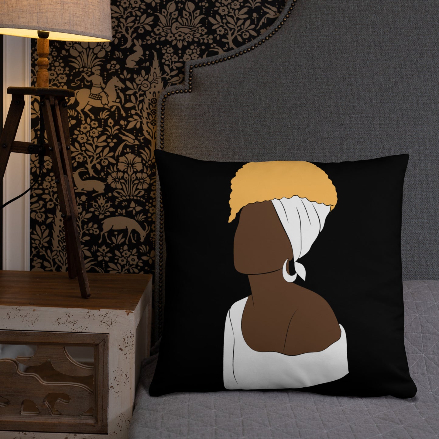 Bronze Lady - Basic Pillow